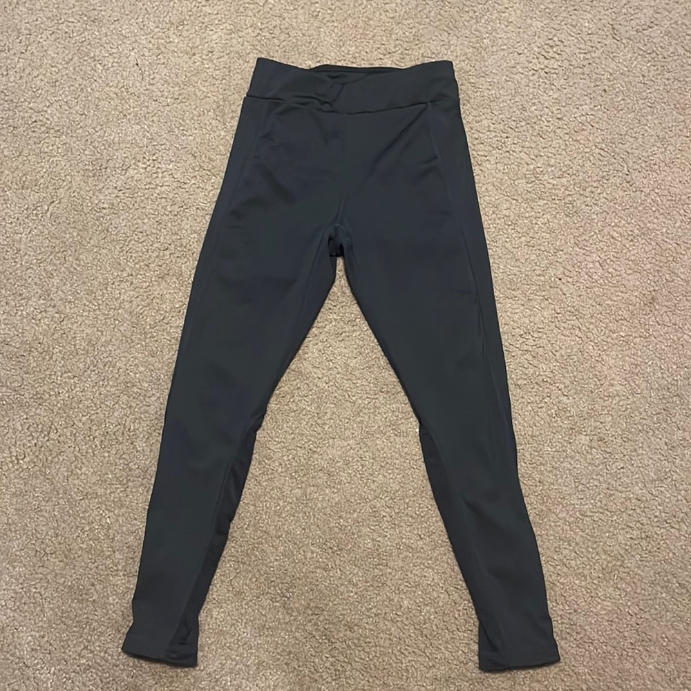 Black Fabletics leggings